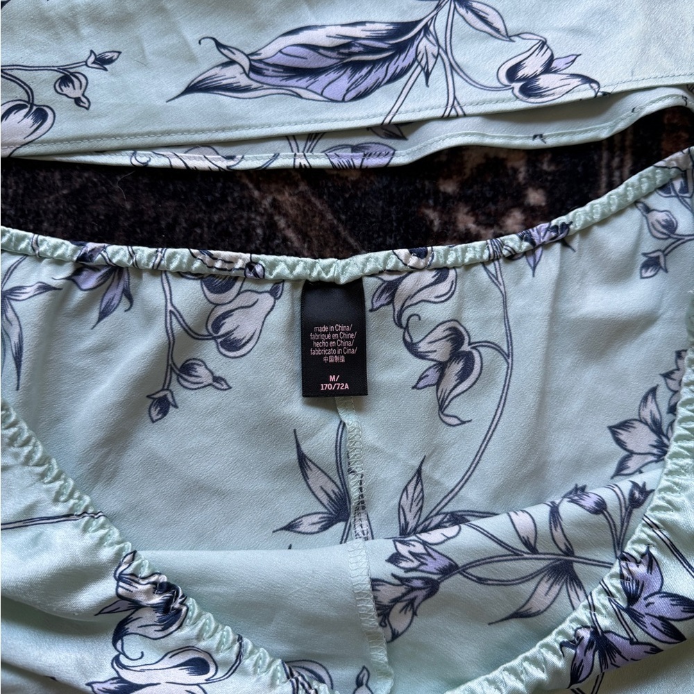 Victorias Secret Satin Pj’s lounge Floral Lace‎ blue Sleepwear Set cami shorts - Picture 2 of 5